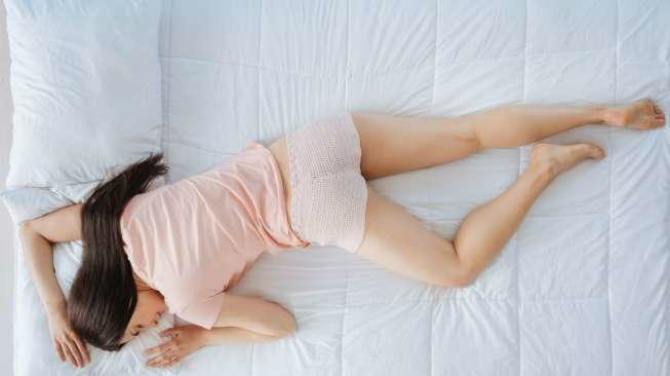 Agar Merasakan Aliran Energi Positif, Begini Posisi Tidur Terbaik Menurut Feng Shui